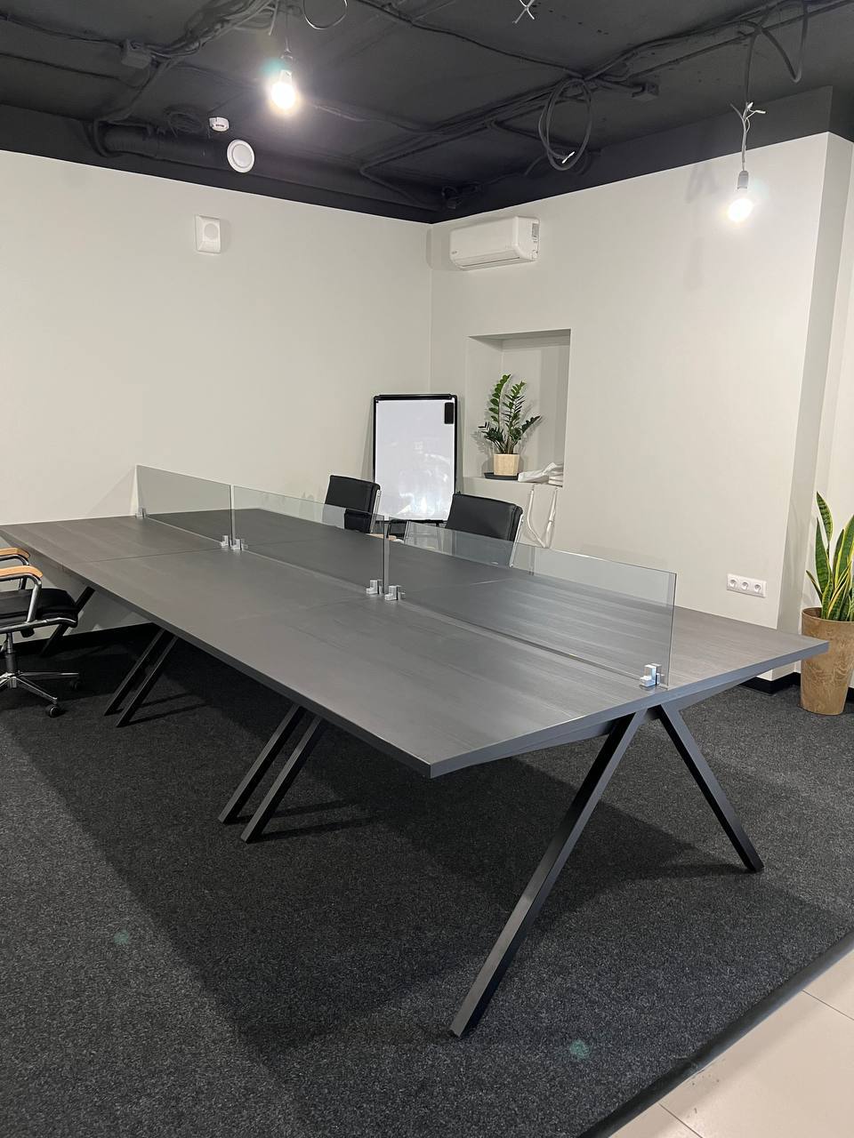 Переговорный стол для офиса (графит)