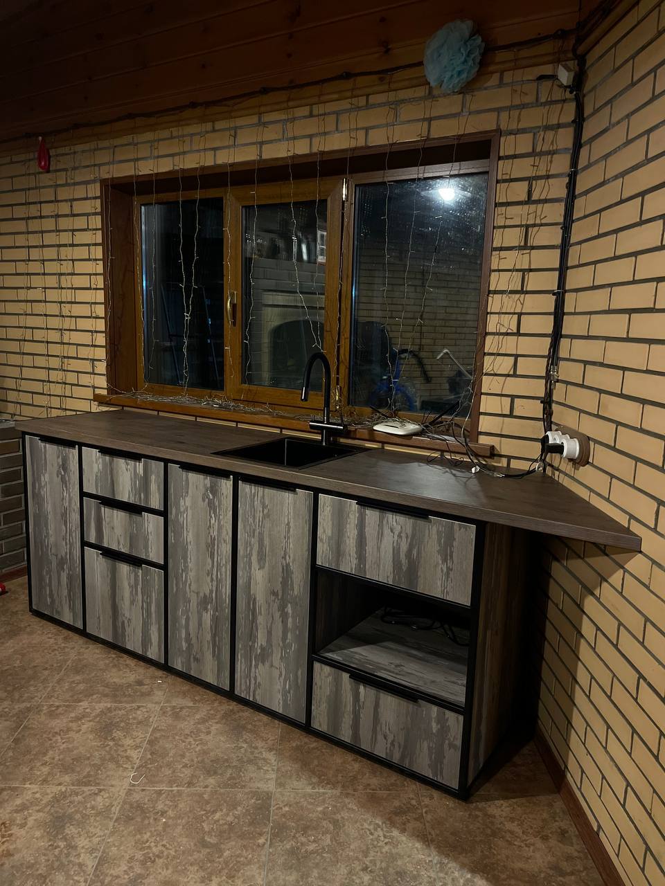 Уличная кухня с мойкой