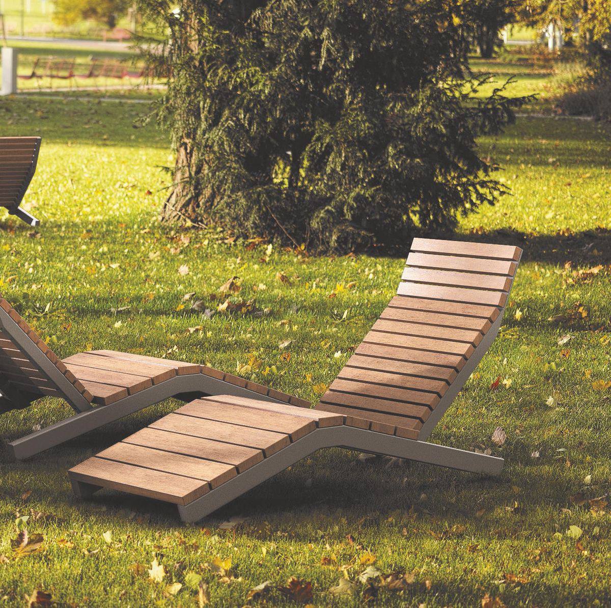 Шезлонг с деревянными ламелями (металл)