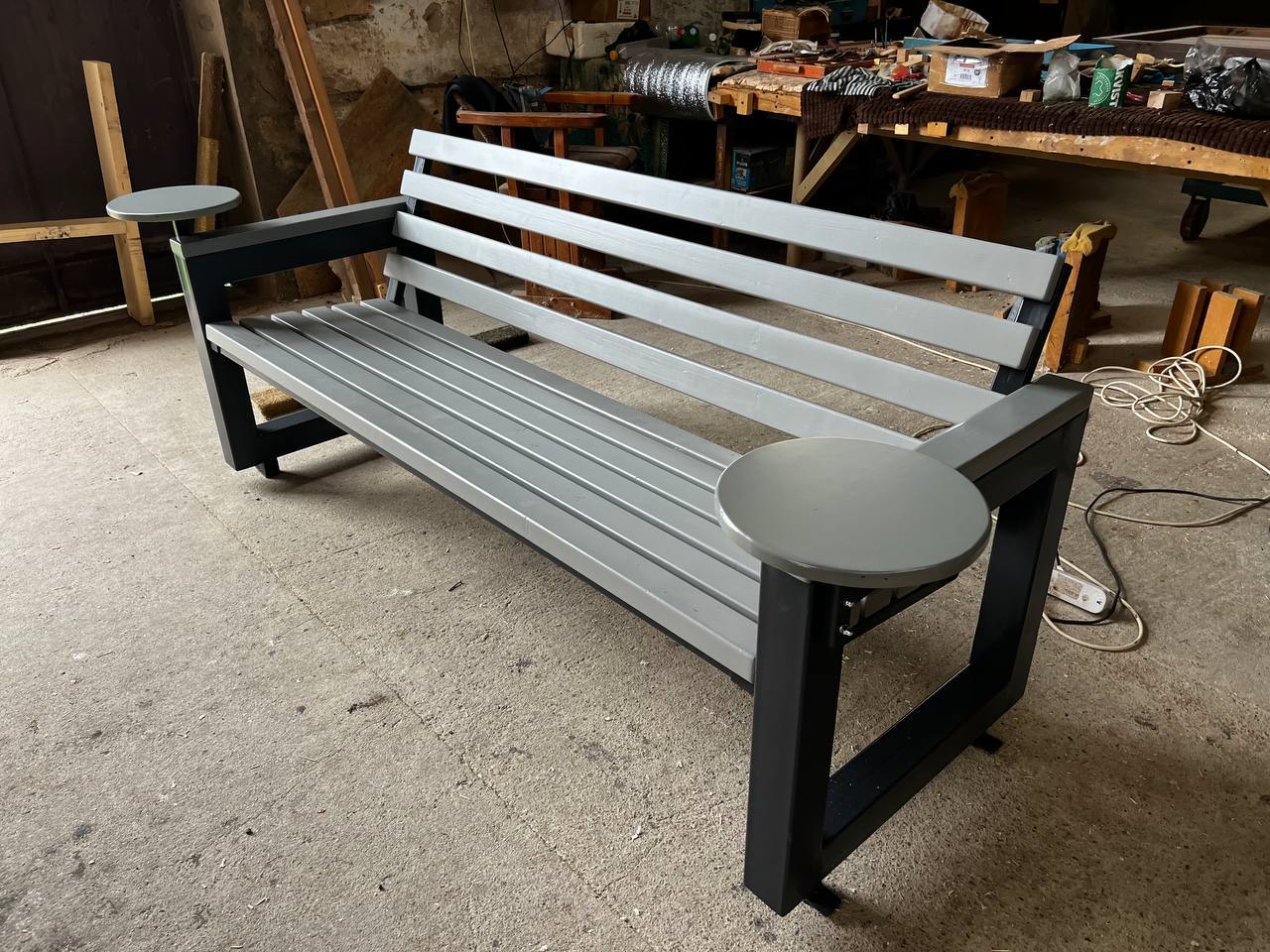 Парковые скамейки (серые)