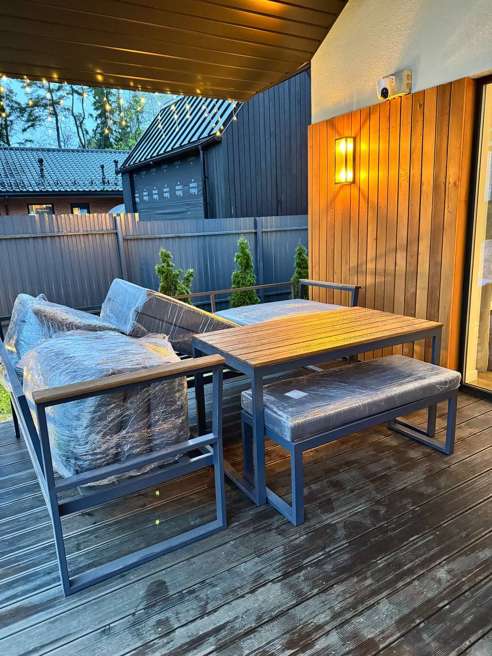 Уличный комплект Loft (диван, лавка, стол)